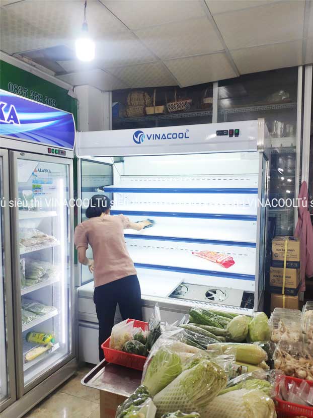 tủ mát không cửa có rèm nhựa kéo