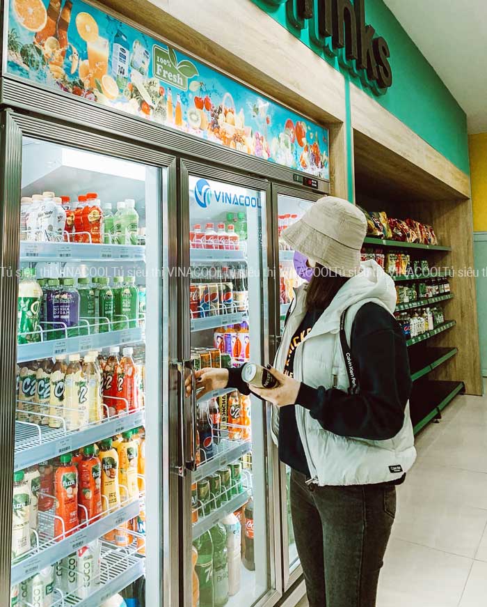 tủ mát trưng bày nước 3 cánh kính